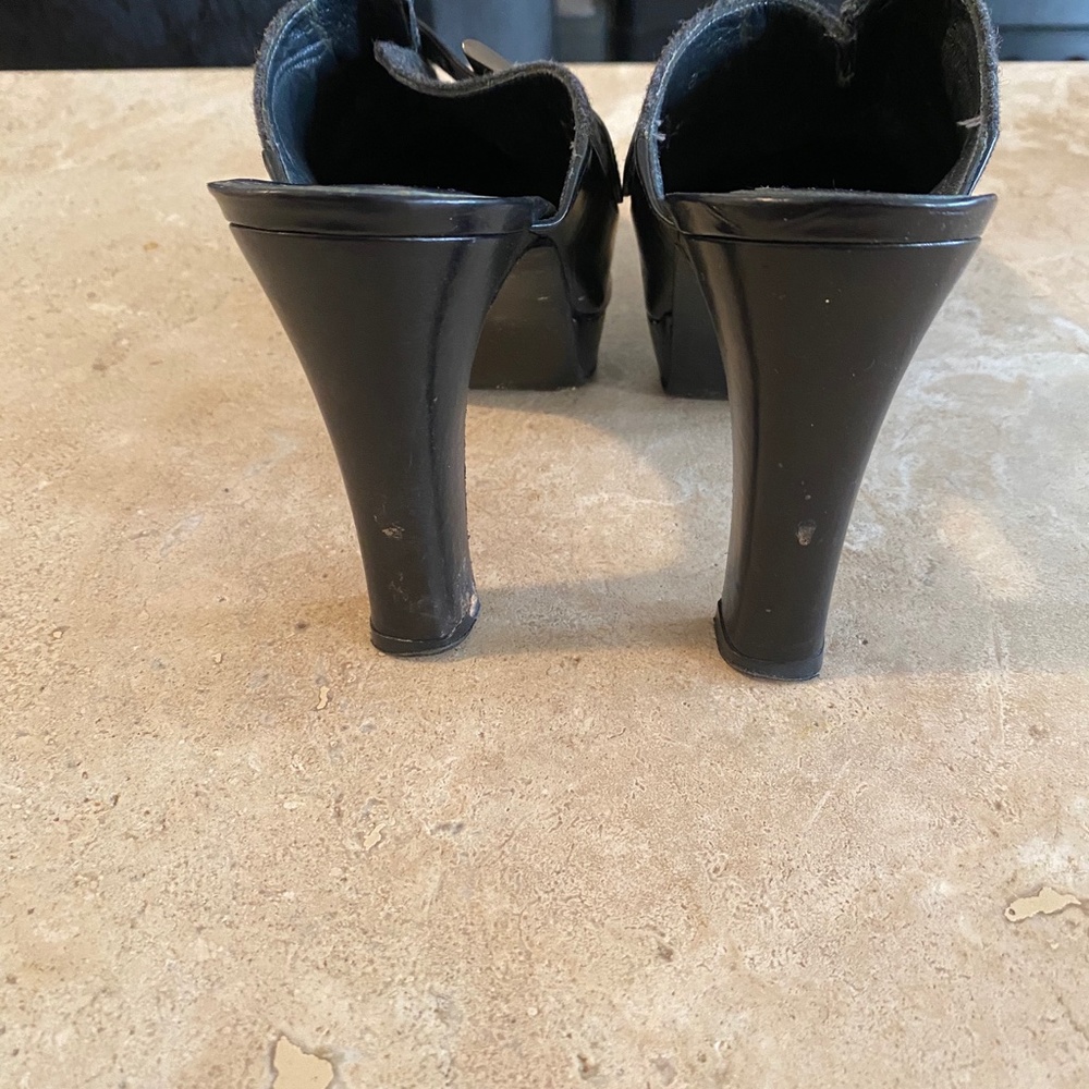 Stuart Weitzman Slip On Mule Square Toe Heel Grey - image 4